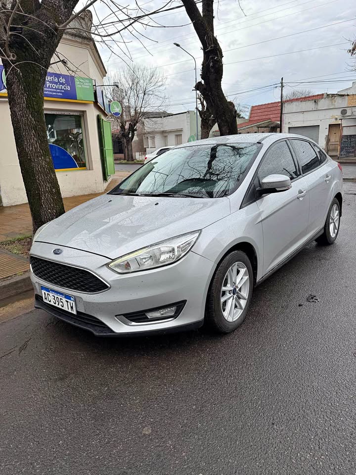 Ford Focus SE Plus 2018, foto principal