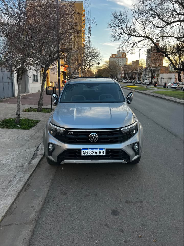 Volkswagen Amarok V6 Highline 2025, foto 5 de 8