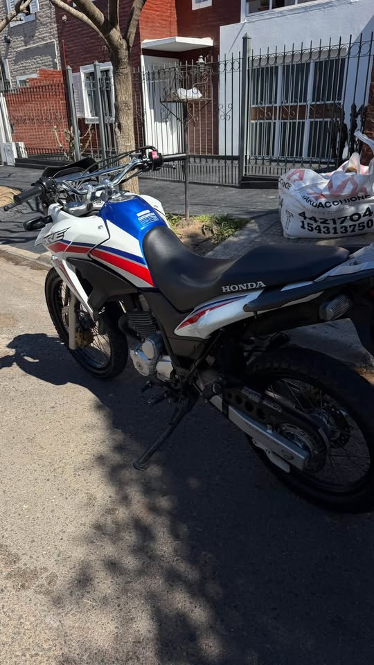 Honda XRE 300 Rally 2019, foto 6 de 6